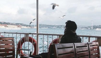 水平如何？巴萨晒亚马尔投篮视频，连续命中两球